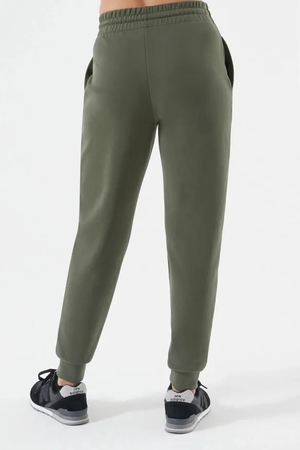 Sleek Piper Jogger Evergreen