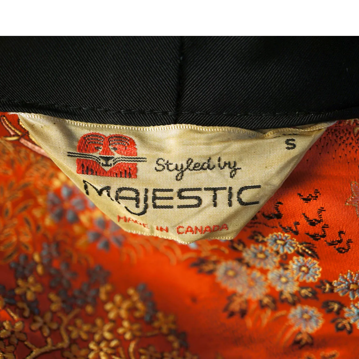 Vintage 1960s Mens Smoking Jacket Red Satin Short Lounging Robe By Majestic Sml